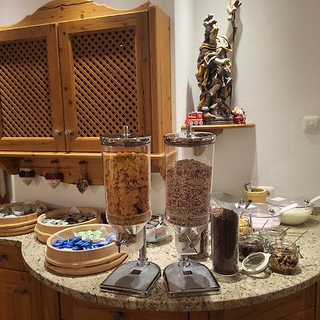 Pension Laerchenbrunn ヴェステンドルフ エクステリア 写真